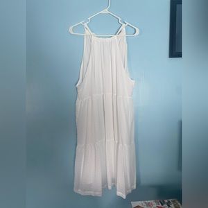 Target XXL white flowy dress. Never worn, small coffee stain. Home nonsmoking